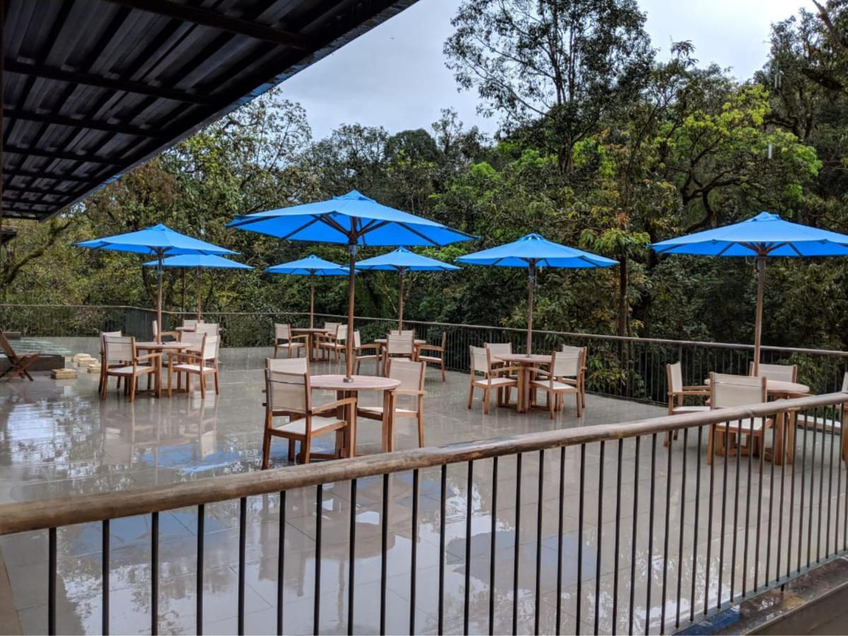 Отель Ayatana Coorg Somvarpet Экстерьер фото