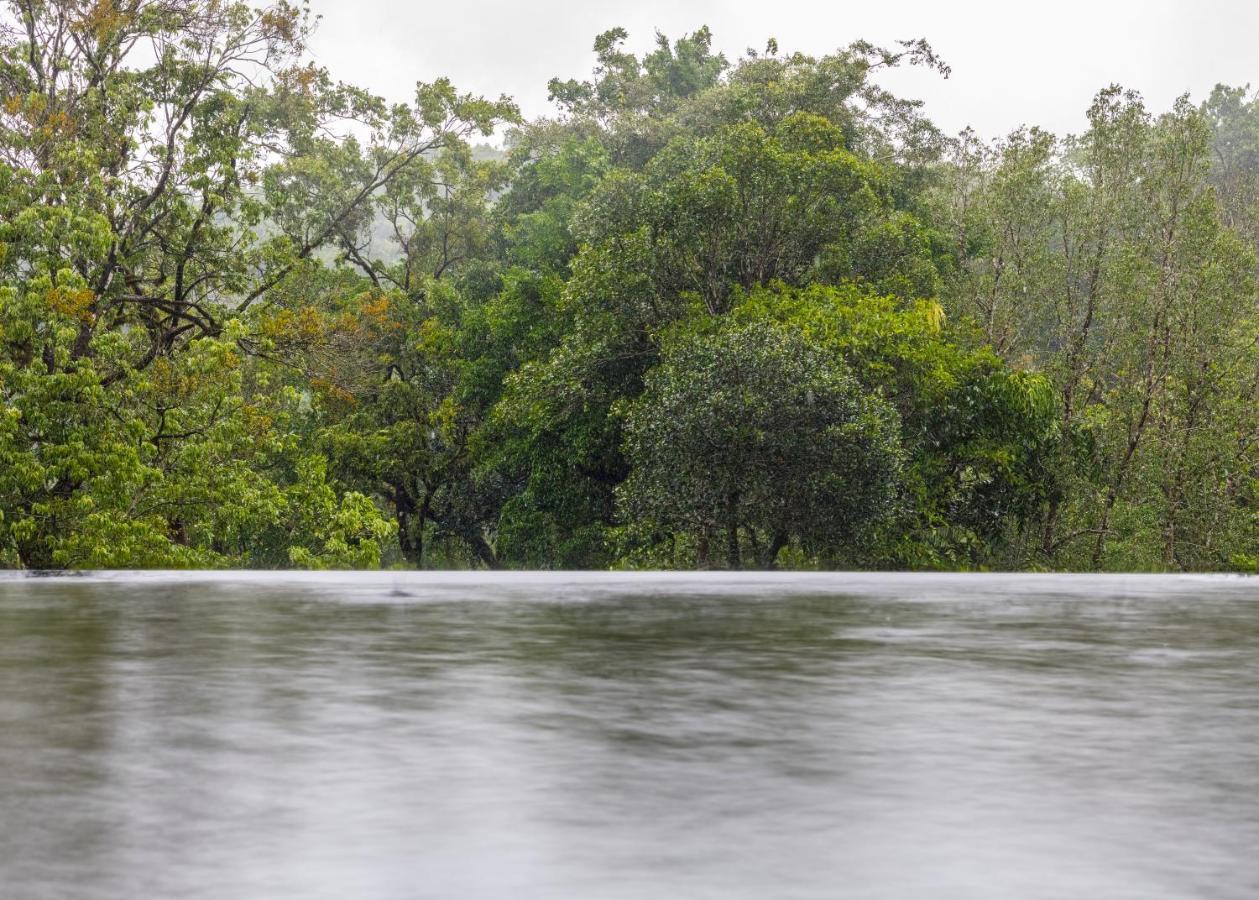 Отель Ayatana Coorg Somvarpet Экстерьер фото